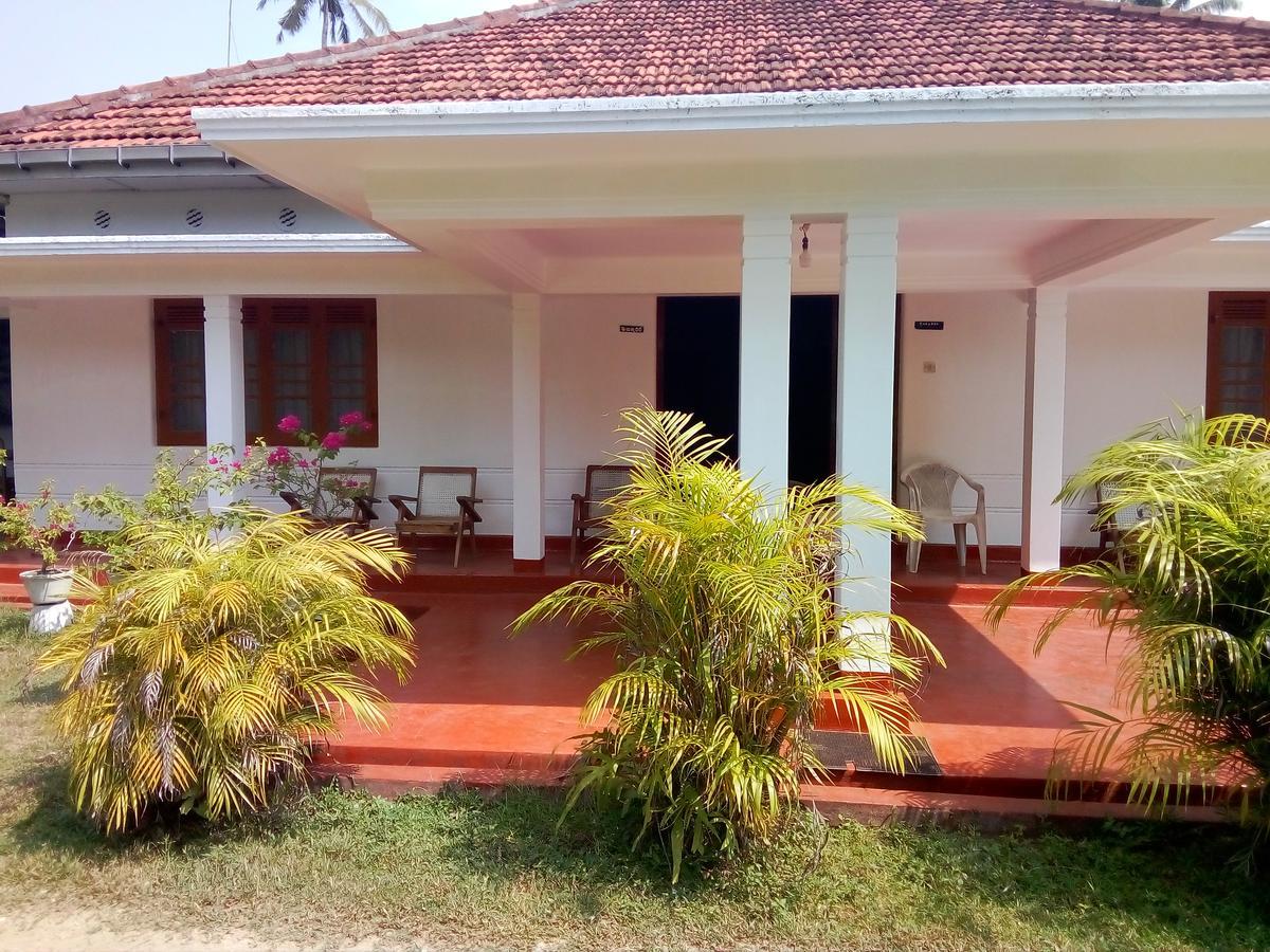 Ocean Edge Villa Midigama Luaran gambar